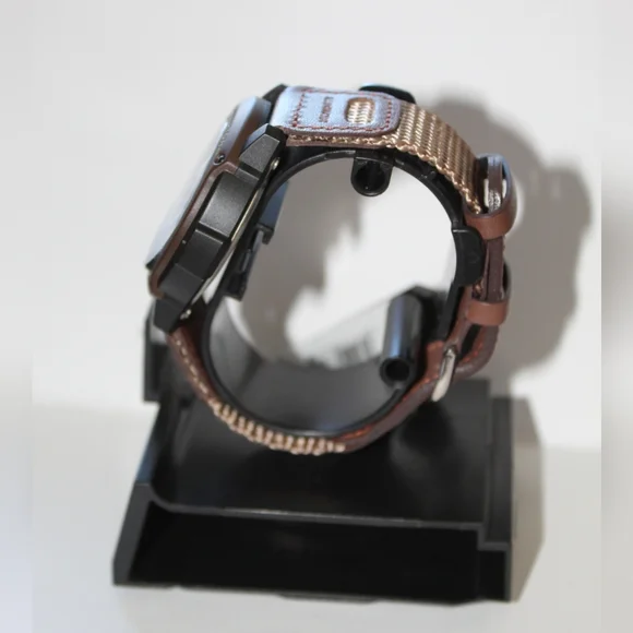 ✨🆕✨ Men's Casio Watch - Picture 5 of 5